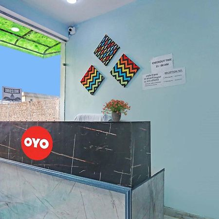 Hotel O Surya Gold Guest House Najafgarh 外观 照片